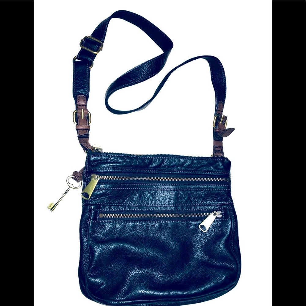 Fossil Explorer Crossbody with Key “Rare”!